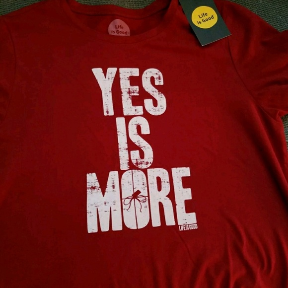 Life Is Good Women's Holiday Sleep T Shirt - Picture 3 of 5